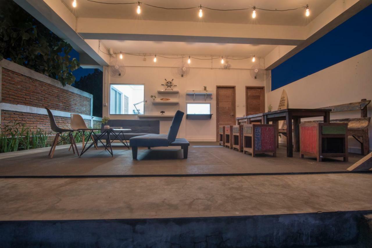 Charlies Shack Lombok Apartment Kuta  Exterior photo